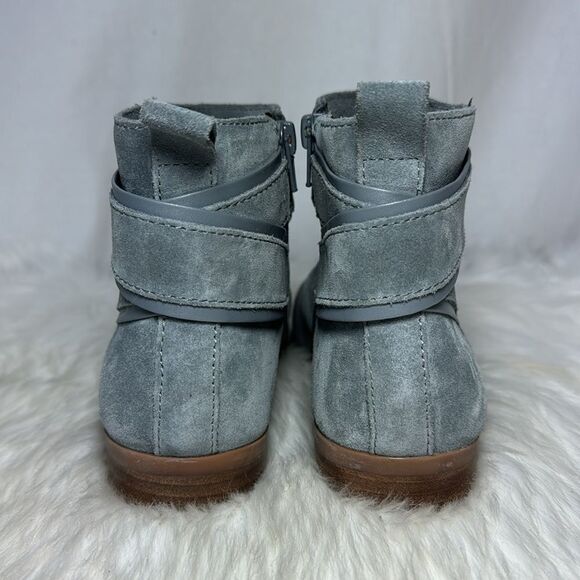 Sole Society Beach Grey Suede Ankle Booties Sz 6.5 - Picture 3 of 6